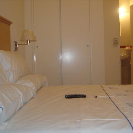 Mari Plaza Hotel บัวโนสไอเรส ภายนอก รูปภาพ