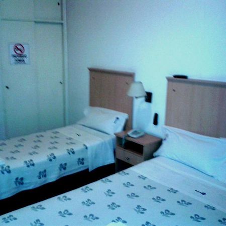 Mari Plaza Hotel บัวโนสไอเรส ภายนอก รูปภาพ